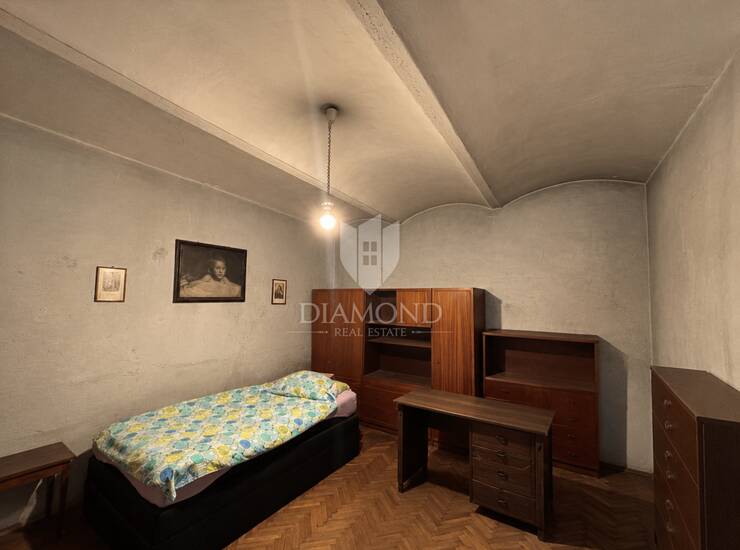 Zagreb, Centar, stan 62m2 za renovaciju  — fotografija 3