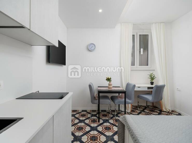 Najam Rijeka, Centar, dva namještena studio apartmana