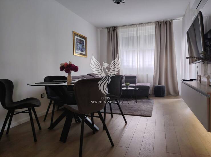 ŠPANSKO, ODLIČAN 1S + DB STAN, LUKSUZNO UREĐEN — fotografija 4
