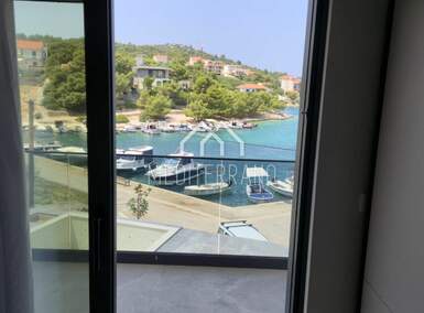Kuća Ražanj, Rogoznica 248m² - 1.900.000 € | SveHrNekretnine