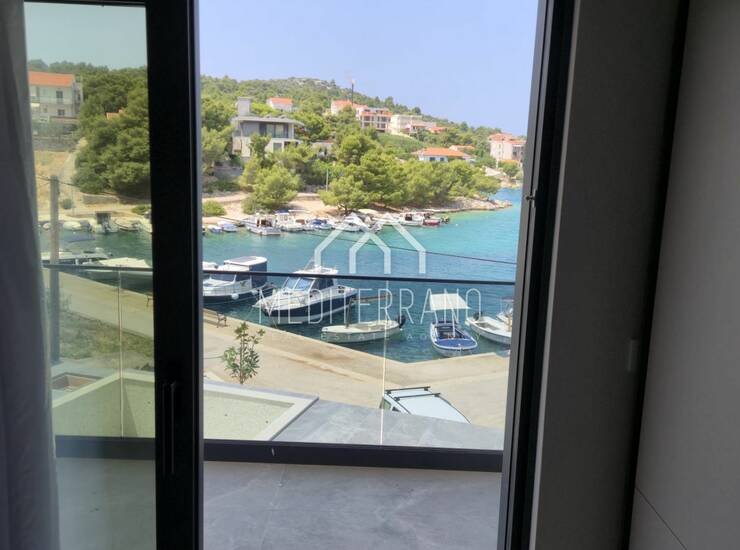 Kuća, prvi red do mora – luksuzno živite uz obalu