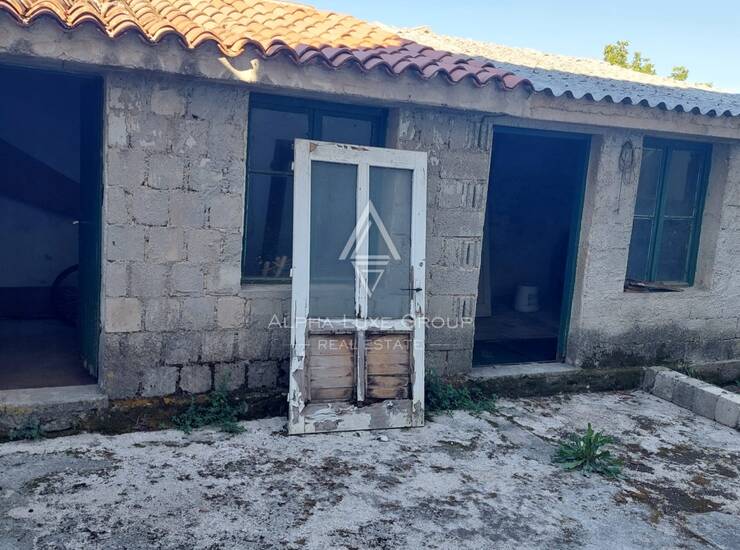 Istra, Barban, tradicionalna kamena kuća za obnovu — fotografija 4