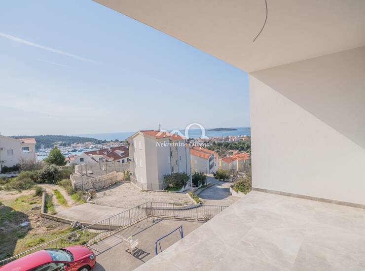 ROGOZNICA- 2S+DB- PRVI KAT- NOVOGRADNJA S PANORAMSKIM POGLEDOM NA MORE-  — fotografija 3