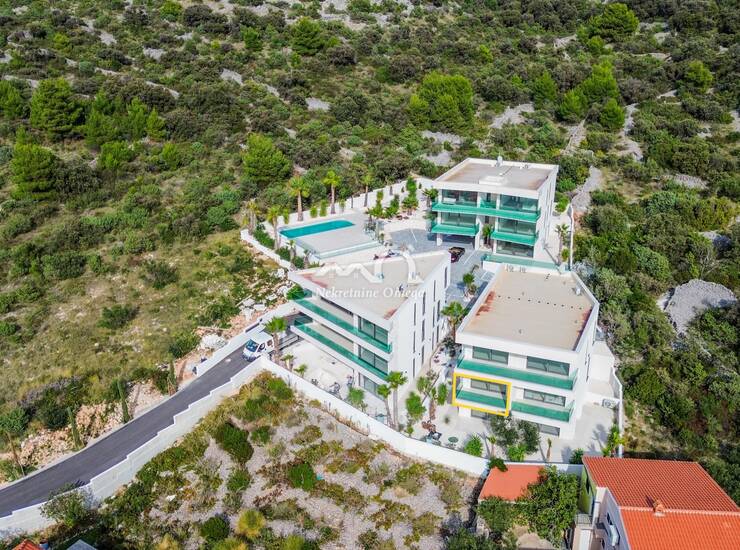 ROGOZNICA- UVALA LUKA- LUKSUZNI ZAVRŠENI STAN 40M OD MORA- B2 — fotografija 2
