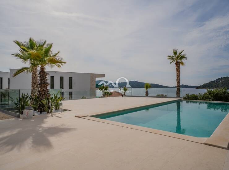 ROGOZNICA- UVALA LUKA- LUKSUZNI ZAVRŠENI PENTHOUSE 40M OD MORA- A3 — fotografija 6
