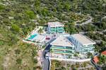 ROGOZNICA- UVALA LUKA- LUKSUZNI ZAVRŠENI STAN 40M OD MORA- A2