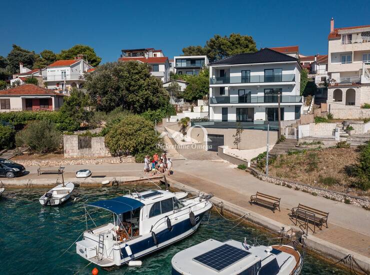 RAŽANJ- ROGOZNICA- MEDITERANSKA VILLA PRVI RED DO MORA- 226m² — fotografija 2
