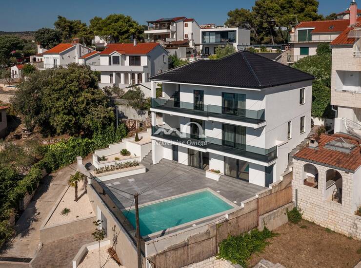 RAŽANJ- ROGOZNICA- MEDITERANSKA VILLA PRVI RED DO MORA- 226m² — fotografija 5