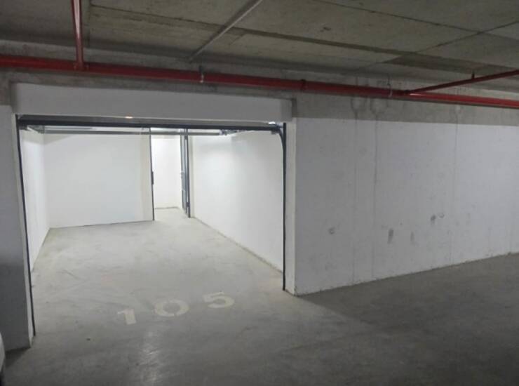 Najam garaže 27 m2, Špansko-oranice — fotografija 3