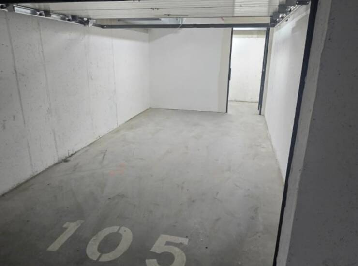 Najam garaže 27 m2, Špansko-oranice — fotografija 4
