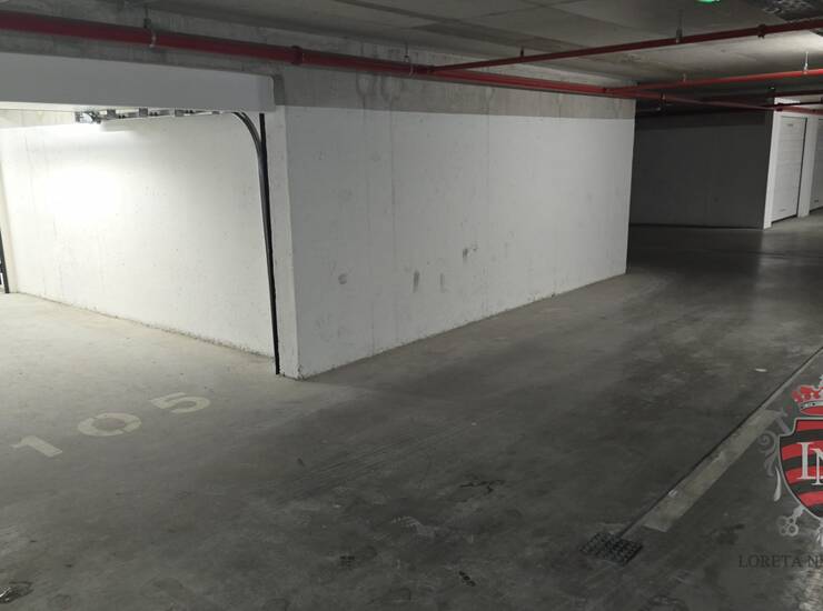 Najam garaže 27 m2, Špansko-oranice — fotografija 6