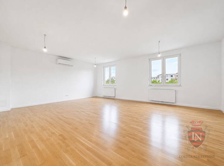 PROSTRAN I FUNKCIONALAN S LOĐOM I PARKIRNIM MJESTOM , Arena, Blato, 116,38 m2 — fotografija 2