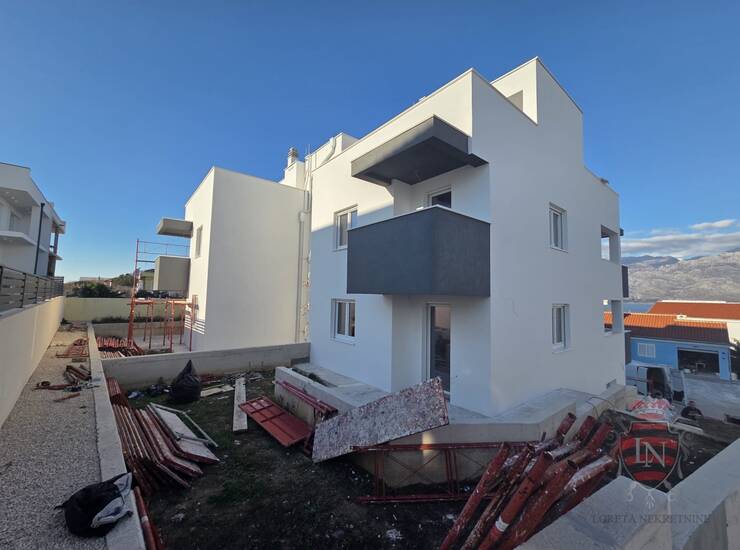 Stan 2 novogradnja 204,03 m2, Ražanac — fotografija 4