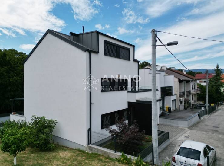 Luksuzna vila uz šumu – novogradnja, mirna ulica, vrhunska oprema — fotografija 5