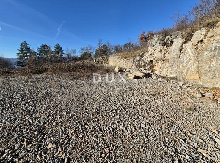 Klana, Škalnica, građevinsko zemljište 2101 m², pogled na more