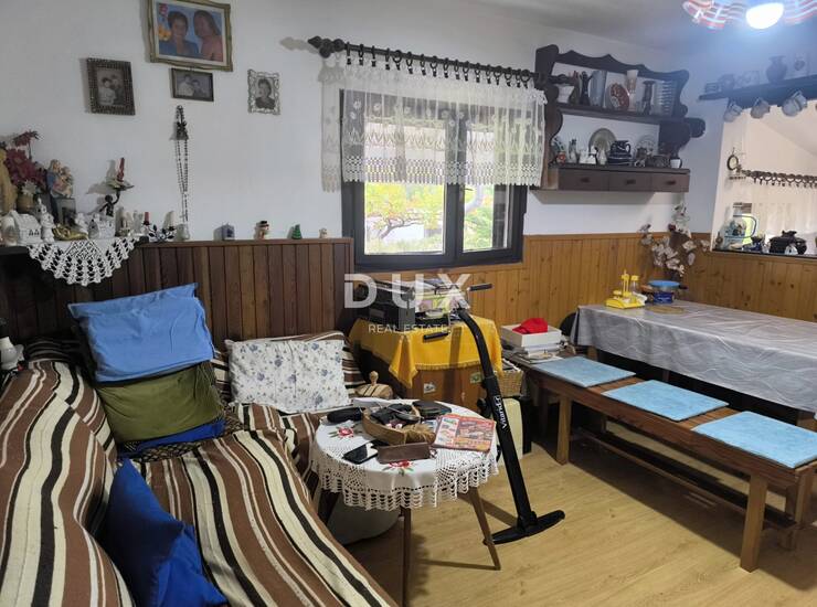 Istra, Loborika, samostojeća kuća, 105 m², garaža, dvorište — fotografija 5