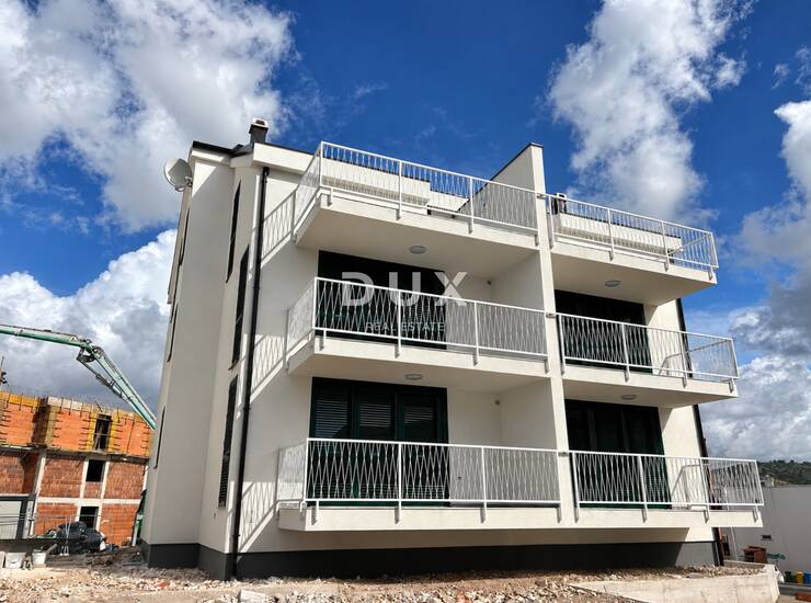 Rogoznica, 3-sobni stan JZ orijentacije, 54,58 m², 260m more — fotografija 3