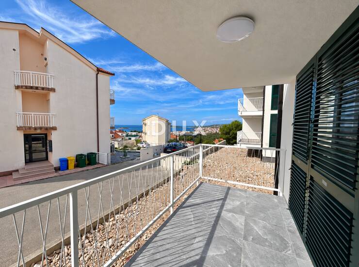 Rogoznica, 3-sobni stan s pogledom na more, 59,70 m² — fotografija 2
