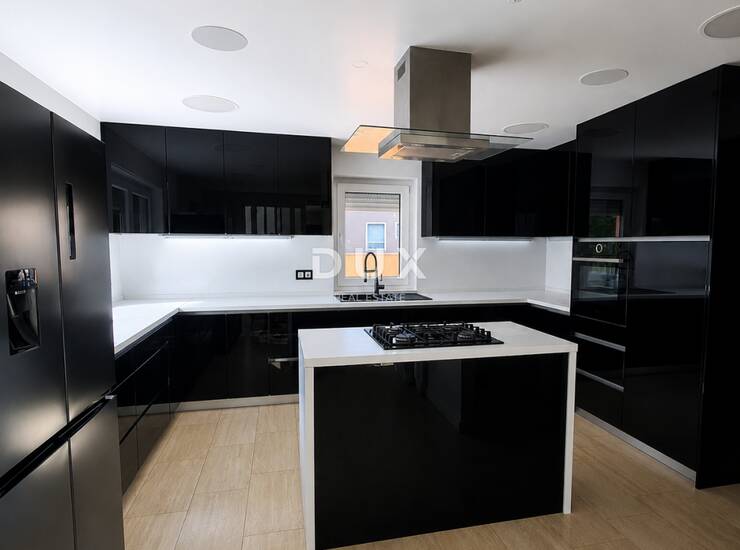 Zagreb, Remete, vila, 465 m2 — fotografija 2