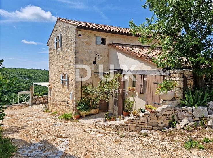 Istra, Buje, samostojeća kuća, 120 m², pogled na more