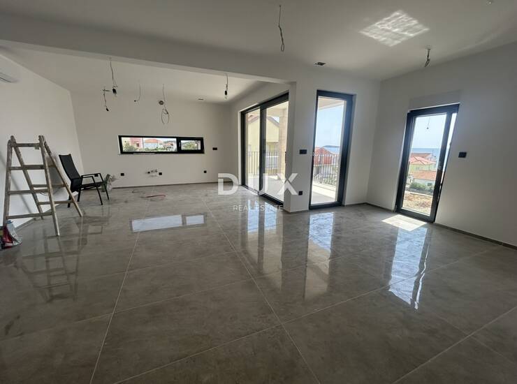 Rogoznica, Zečevo, penthouse, 125,70 m2, 2 parking mjesta — fotografija 3