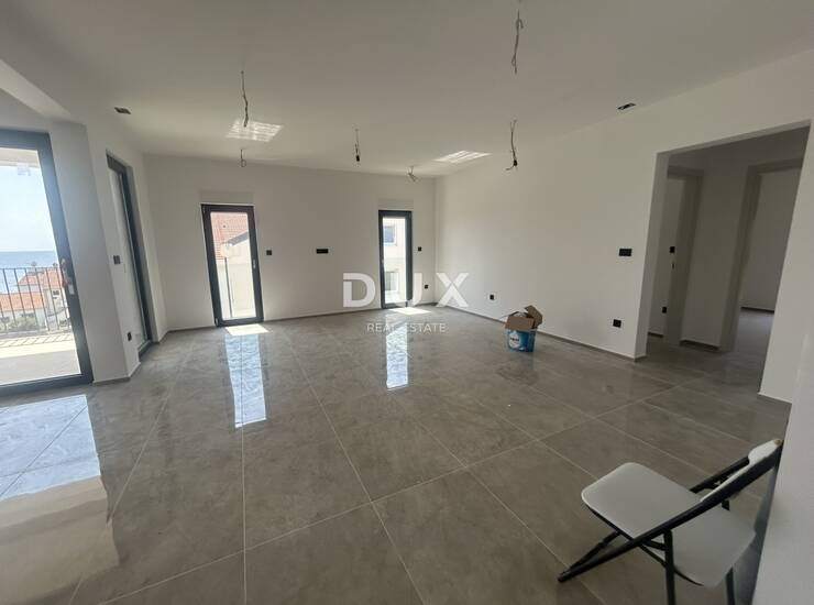 Rogoznica, Zečevo, penthouse, 125,70 m2, 2 parking mjesta — fotografija 5