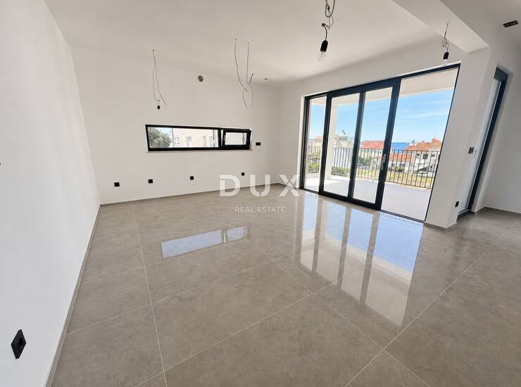 Rogoznica, Zečevo, 4-sobni stan, 125,70 m2, 100 m od mora — fotografija 2