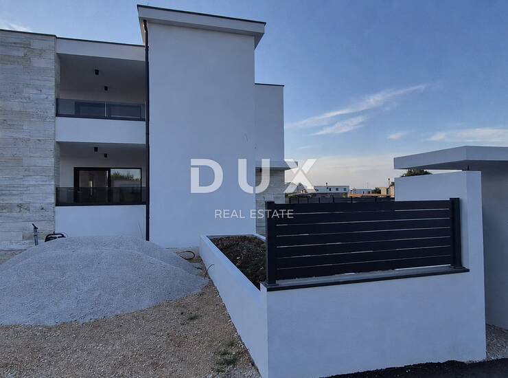 Bibinje, kuća s dva stana, bazen, 260 m², blizina mora — fotografija 3