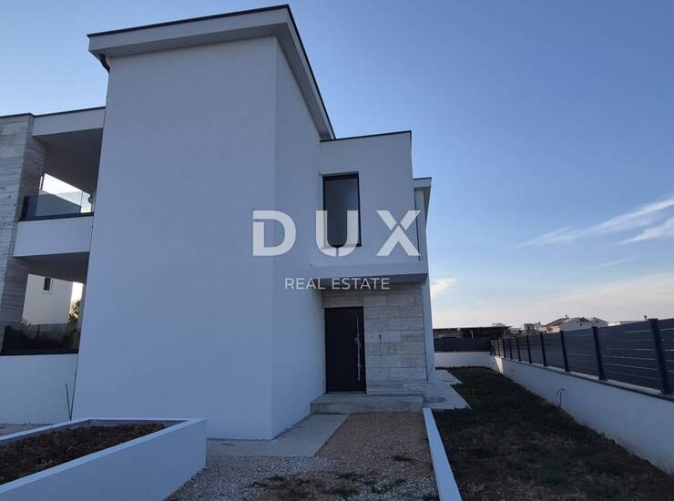 Bibinje, kuća s dva stana, bazen, 260 m², blizina mora — fotografija 4
