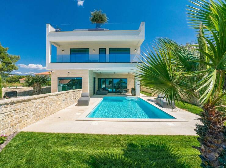 Zadar, Ljubač, kuća, 330 m2, 40 m do mora — fotografija 2