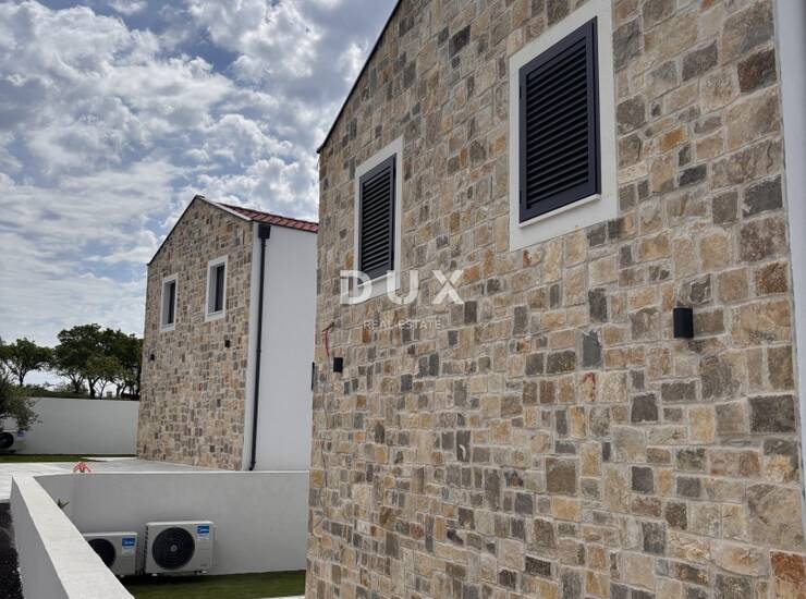 ZADAR, VISOČANE - Meditreranska, elegantna kuća s bazenom u mirnom okruženj — fotografija 2