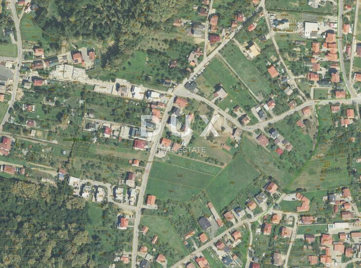 ZAGREB,GORNJA DUBRAVA - Građevinsko zemljište za urbanu vilu ili manji projek