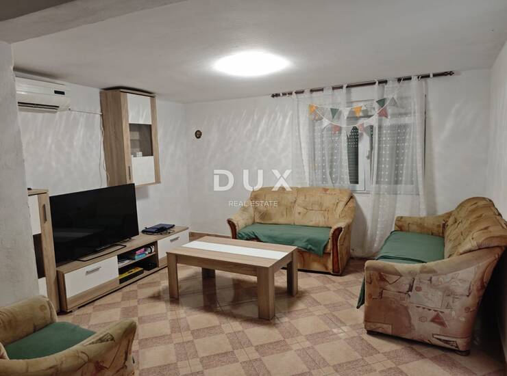 ZADAR, LJUBAČ - Starinska kuća u nizu — fotografija 4
