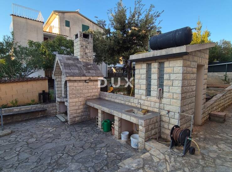BIOGRAD, SVETI FILIP I JAKOV - Kvalitetna prostrana kuća — fotografija 2