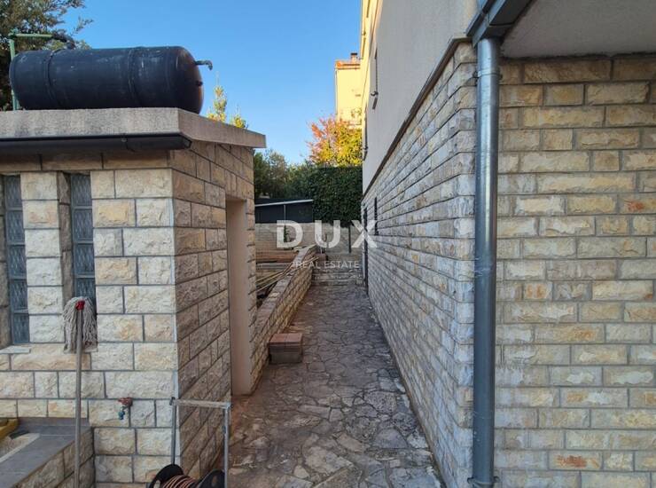 BIOGRAD, SVETI FILIP I JAKOV - Kvalitetna prostrana kuća — fotografija 3