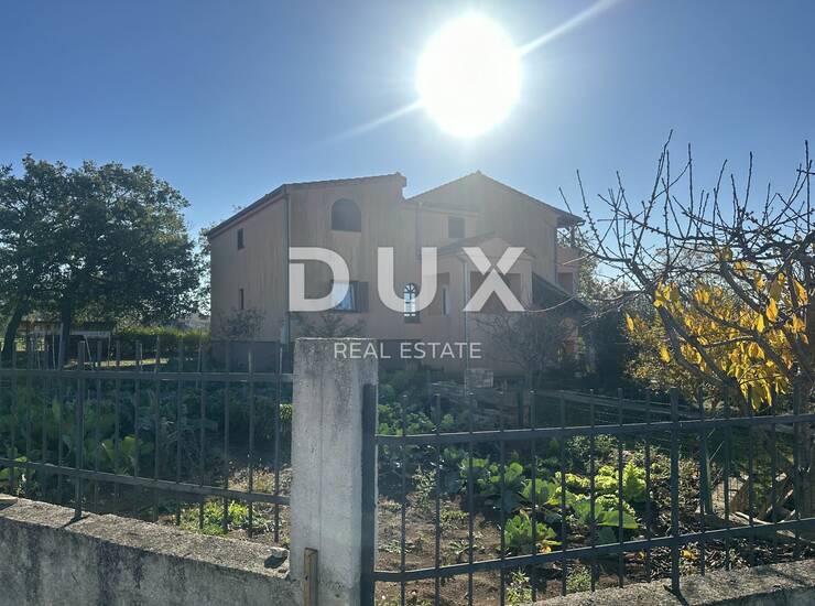 ZADAR, MURVICA - Kuća sa 2 stana i prostranom okućnicom — fotografija 3