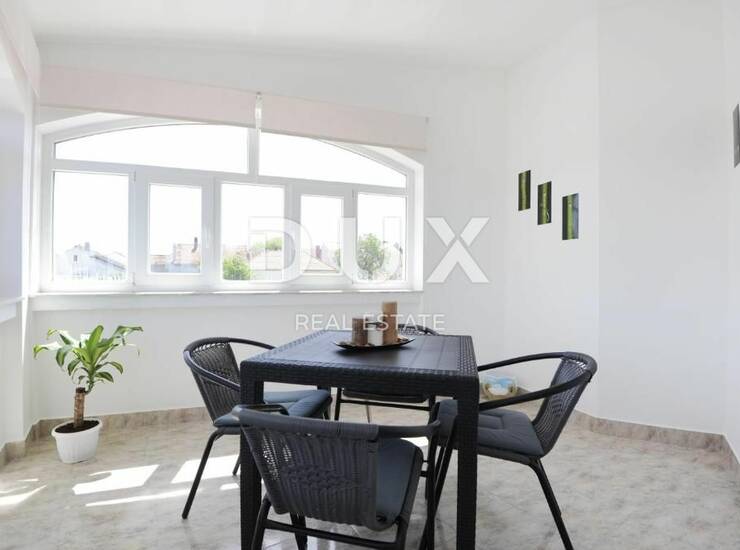 BIBINJE, ZADAR - TOP LOKACIJA! Uhodani restoran s apartmanima 1. red do mora — fotografija 4