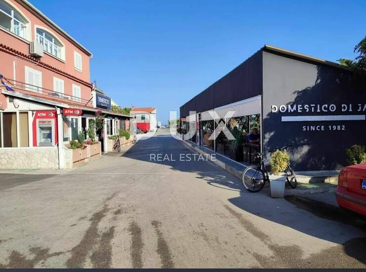 ZADAR, BIBINJE - Kuća sa 2 apartmana i restoranom u prvom redu do mora — fotografija 2