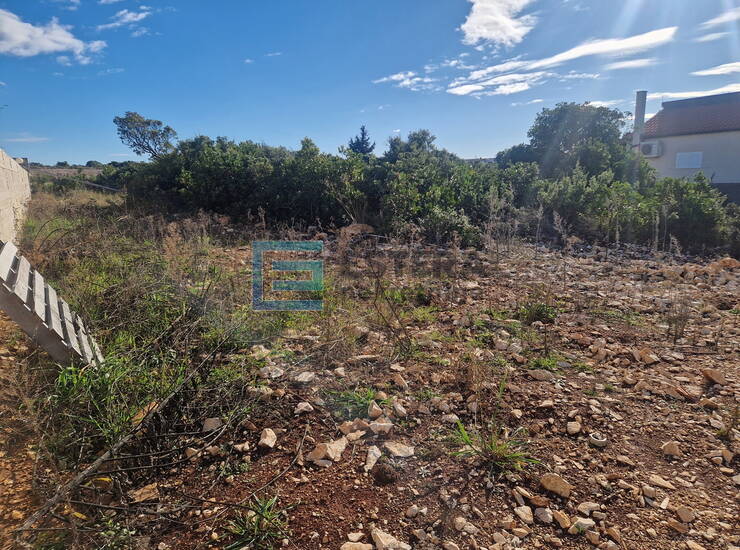 Građevinsko zemljište 634 m2 PRODAJA Donje Raštane — fotografija 3