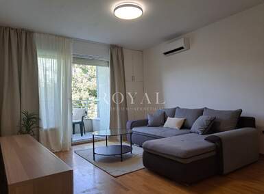 Dvosoban stan Srdoči, Rijeka 50m² - 750 € | SveHrNekretnine