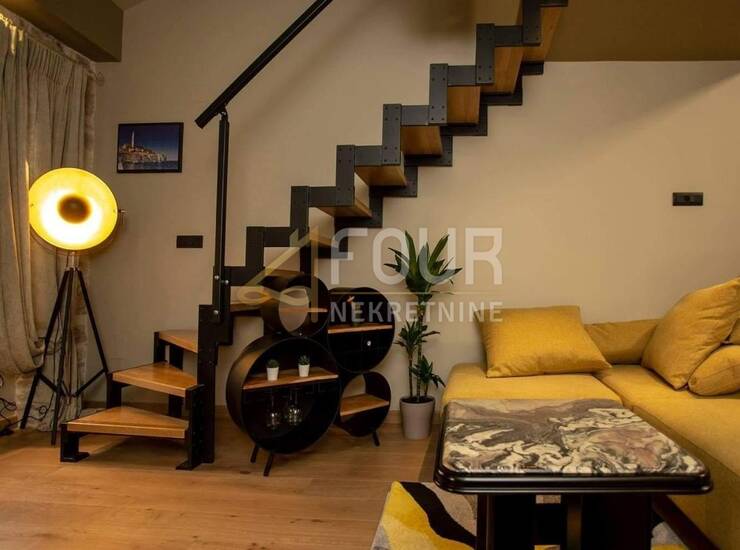 Istra, Rovinj - stara jezgra, 45.67m2, moderan stan s galerijom! — fotografija 2