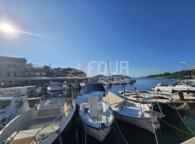Dalmacija, Tribunj, 3 apartmana, 114m2, terasa — fotografija 2
