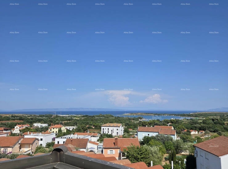 LIŽNJAN – PRELIJEPI STAN S POGLEDOM NA MORE, 600 m OD MORA

Na prodaju j... — fotografija 3