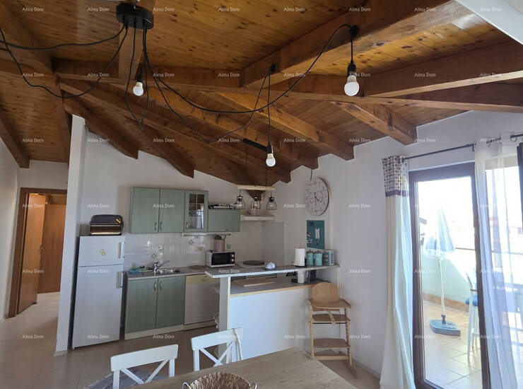 LIŽNJAN – PRELIJEPI STAN S POGLEDOM NA MORE, 600 m OD MORA

Na prodaju j... — fotografija 7