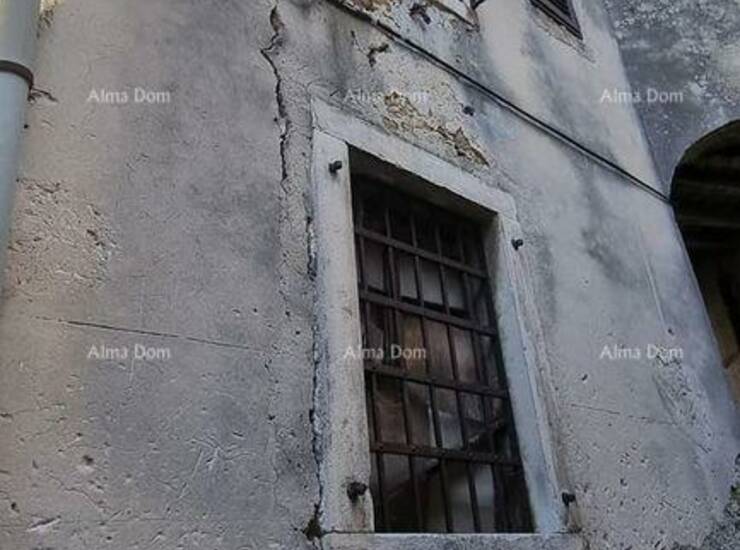 Prodajemo veliku istarsku kamenu kuću na tri kata, Buje!

Kuća posjeduje ... — fotografija 6