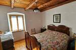 Prodaje se tradicionalna kamena kuća u nizu ukupne površine 160 m², smje... — fotografija 4
