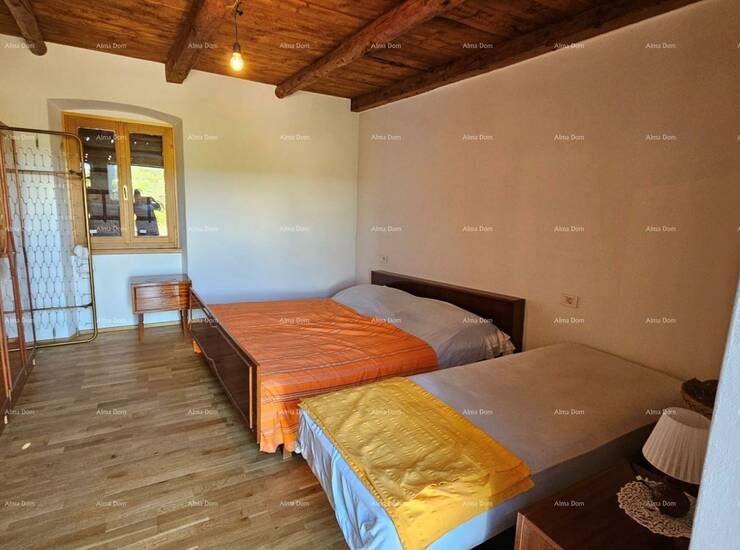 Prodaje se tradicionalna kamena kuća u nizu ukupne površine 160 m², smje... — fotografija 6