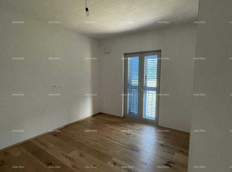Na prodaju je uređena kuća u nizu ukupne stambene površine 125 m², smje... — fotografija 9