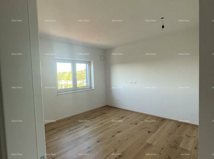Na prodaju je uređena kuća u nizu ukupne stambene površine 125 m², smje... — fotografija 10