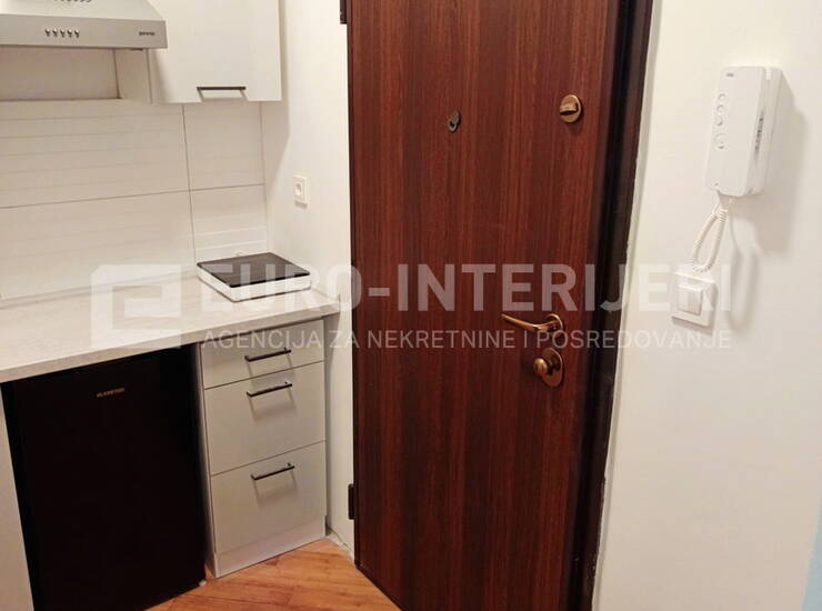 PRODAJA STAN ZAGREB - NOVOUREĐENI STAN GARSONJERA 20 m² –TREŠNJEVKA — fotografija 6